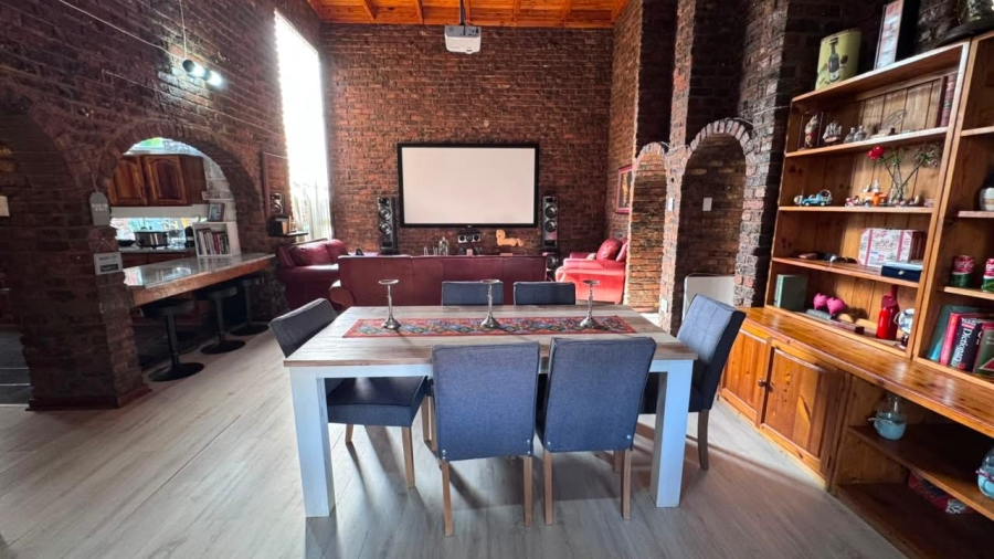 5 Bedroom Property for Sale in Royldene Northern Cape